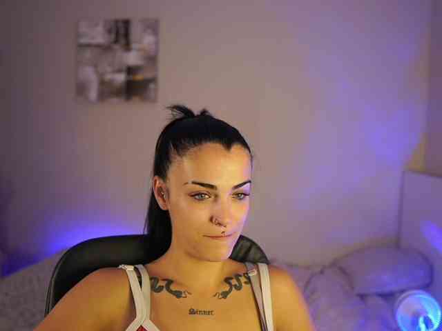 Paulinemedonca - Girl 