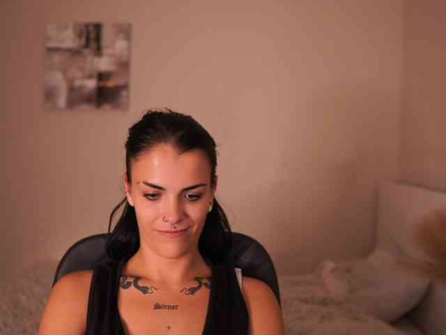 Paulinemedonca webcam
