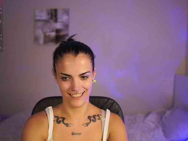 Paulinemedonca webcam