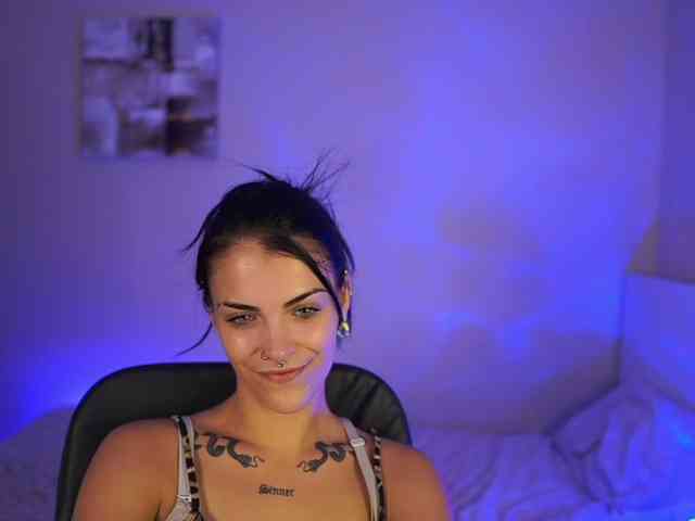 Paulinemedonca webcam