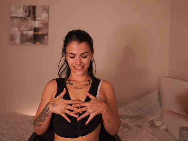 Paulinemedonca webcam