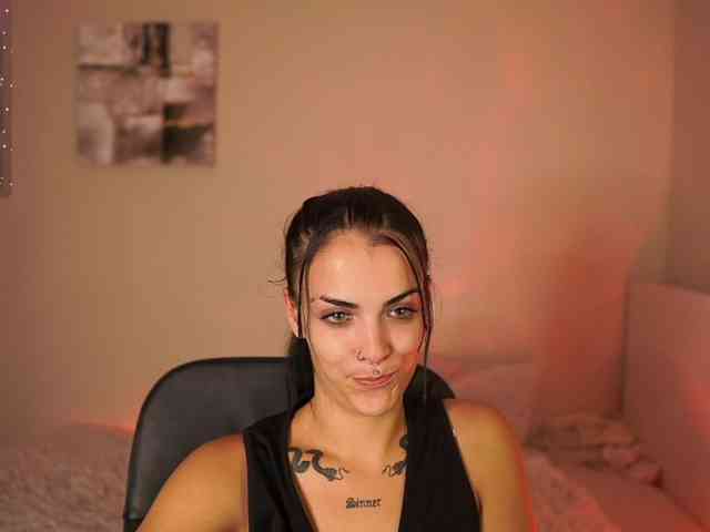 Paulinemedonca webcam