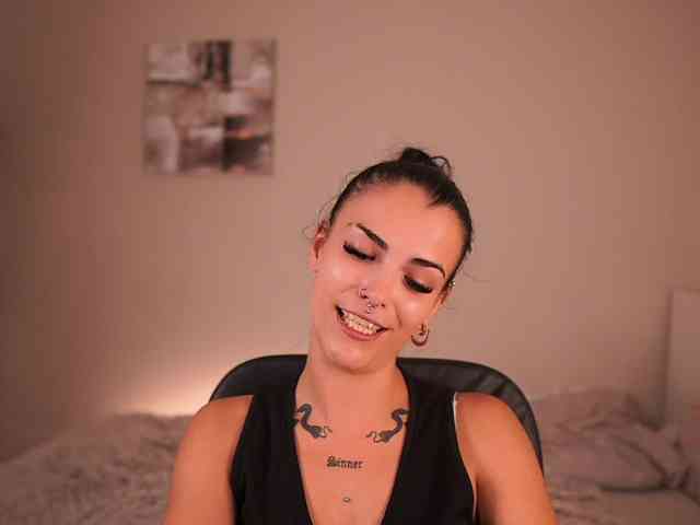 Paulinemedonca webcam