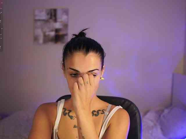 Paulinemedonca webcam