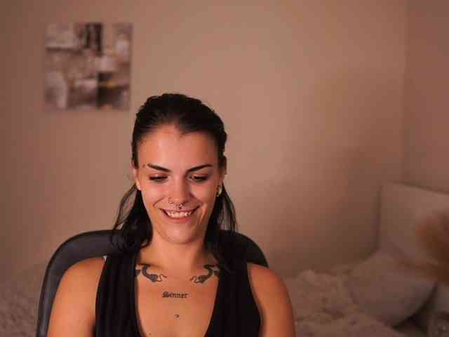 Paulinemedonca webcam