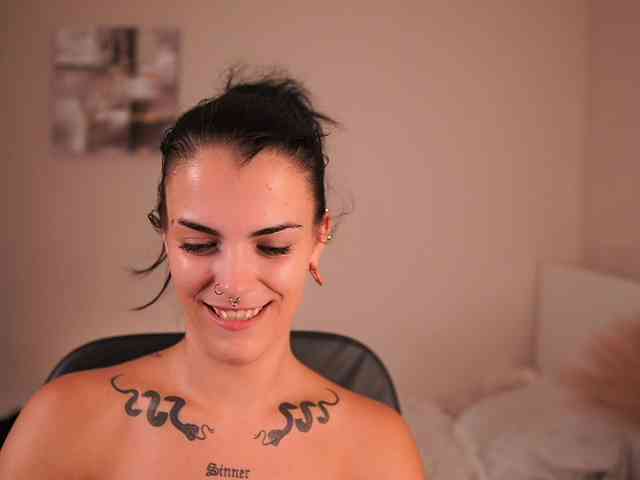 Paulinemedonca webcam
