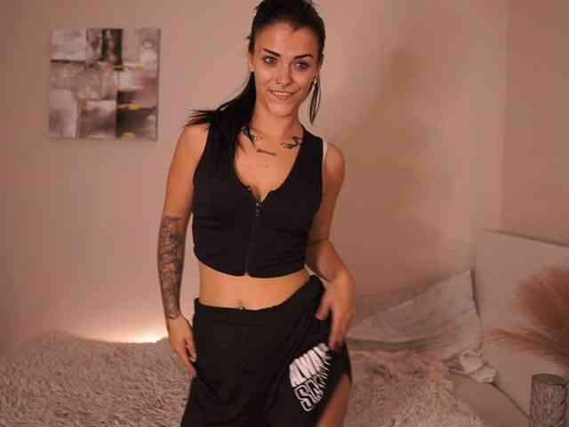 Paulinemedonca webcam