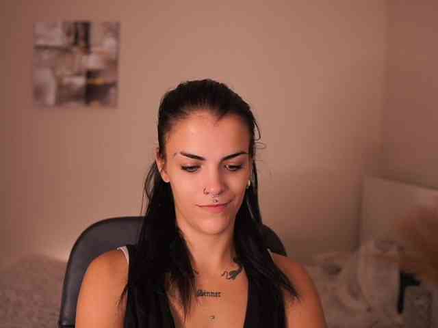 Paulinemedonca webcam