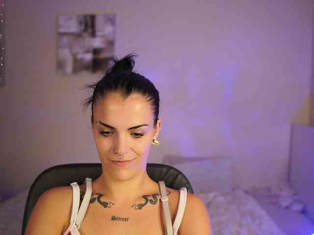 Paulinemedonca webcam