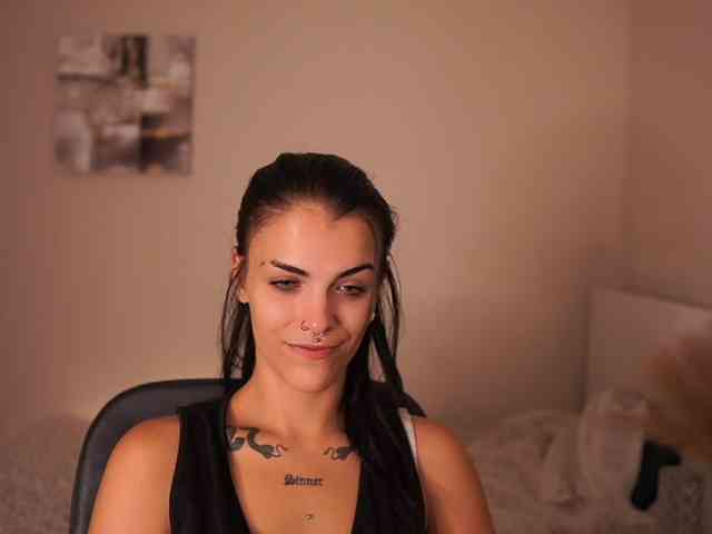 Paulinemedonca webcam