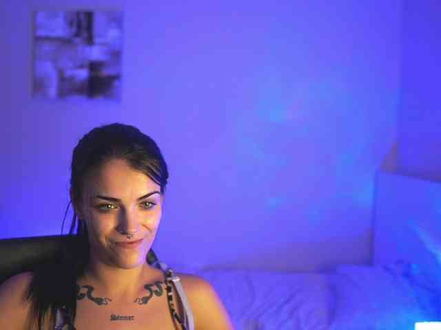 Paulinemedonca webcam