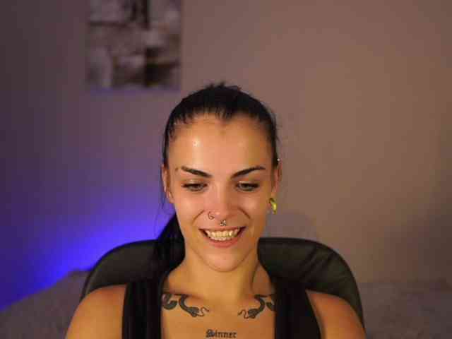 Paulinemedonca webcam
