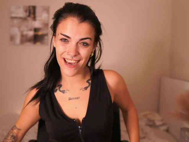 Paulinemedonca webcam