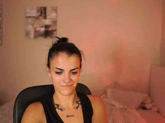 Paulinemedonca webcam