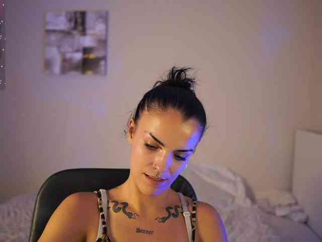 Paulinemedonca webcam