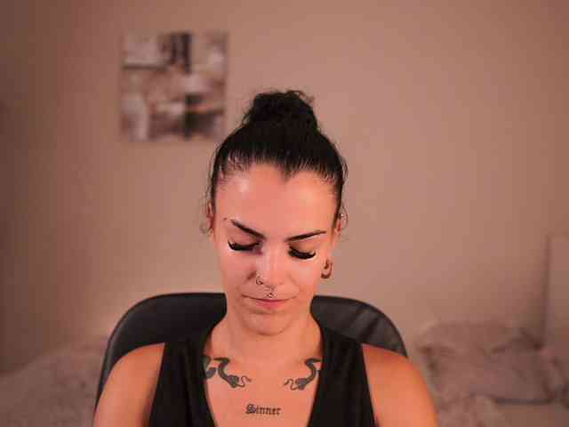 Paulinemedonca webcam