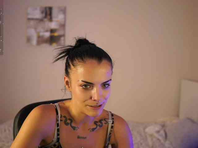 Paulinemedonca webcam