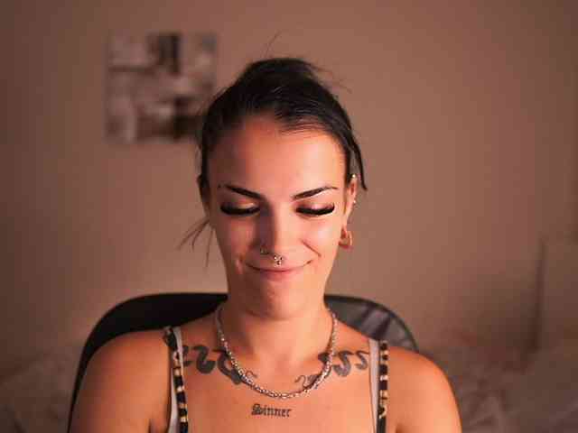 Paulinemedonca webcam