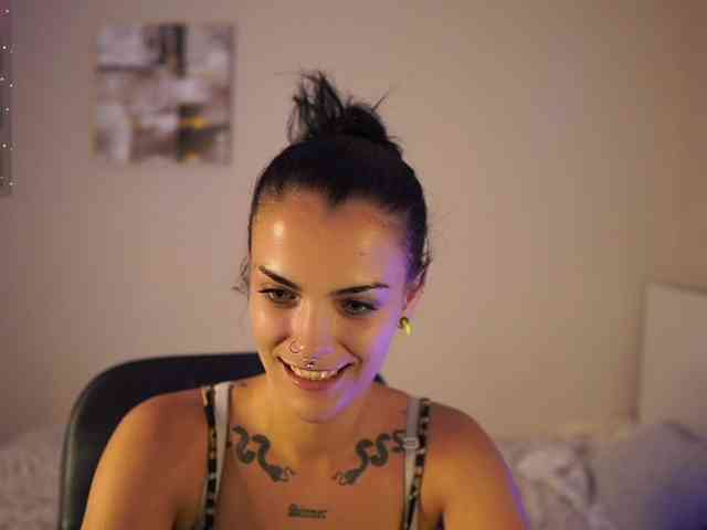 Paulinemedonca webcam