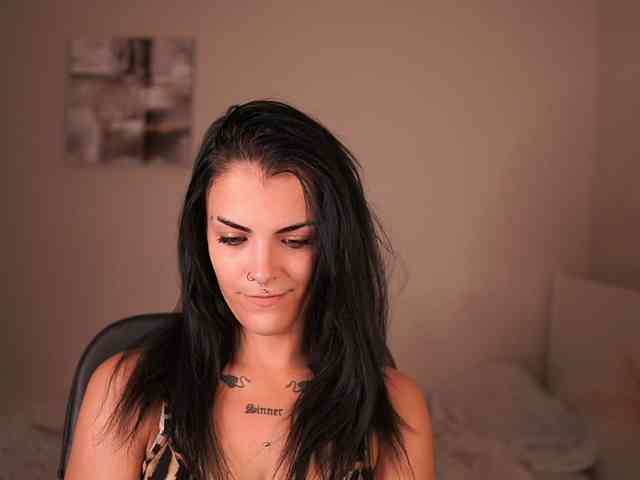 Paulinemedonca webcam