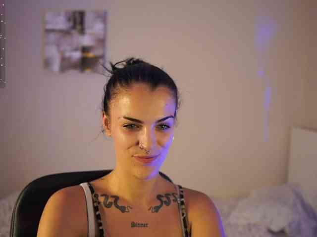 Paulinemedonca webcam