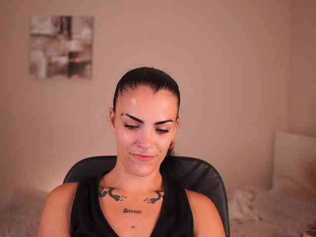 Paulinemedonca webcam
