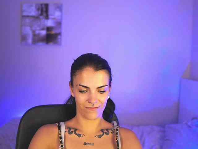 Paulinemedonca webcam