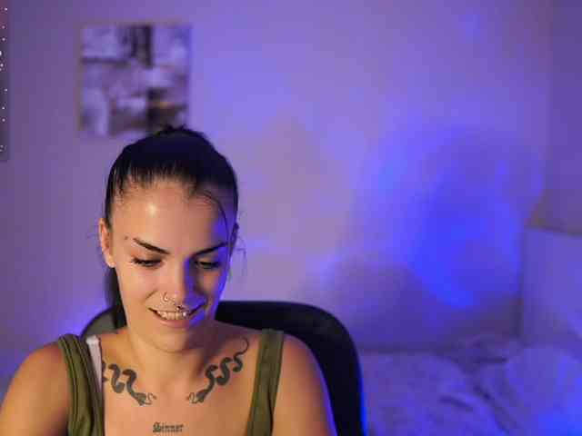 Paulinemedonca webcam
