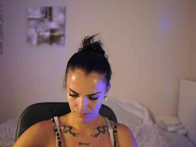 Paulinemedonca webcam