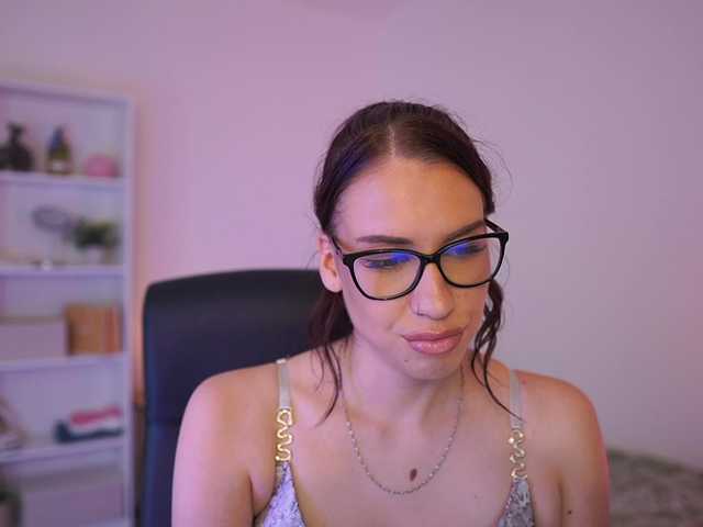 evagomess18 live cam on BongaCams