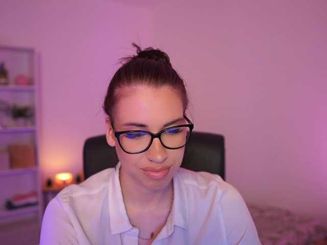 evagomess18 live cam on BongaCams