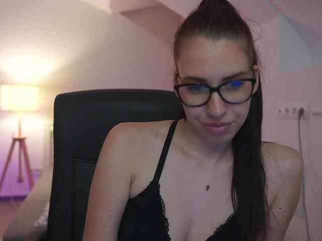evagomess18 Live Webcam on BongaCams