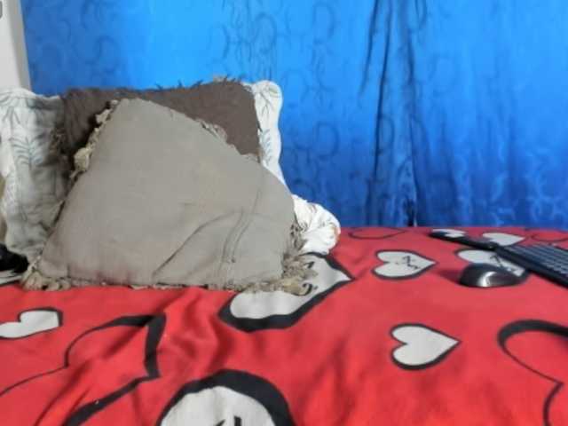 Laravelaa live cam on BongaCams