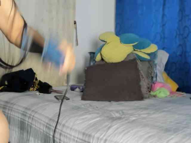 LaraVelaa webcam