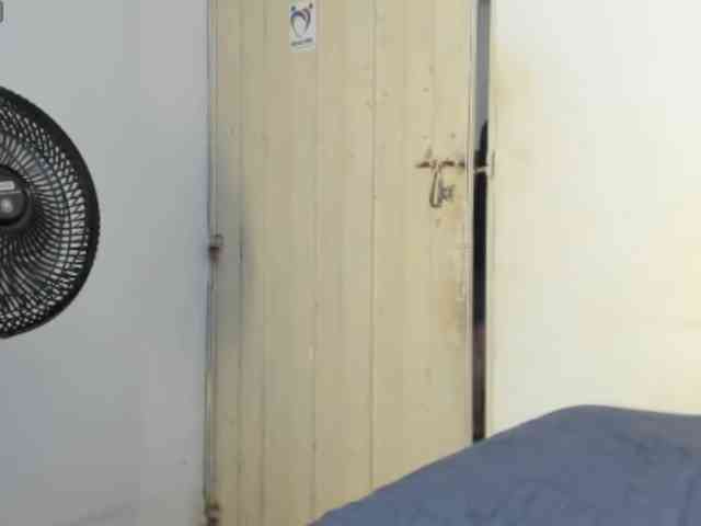 LaraVelaa webcam