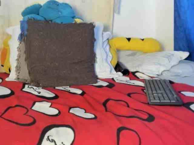 LaraVelaa webcam