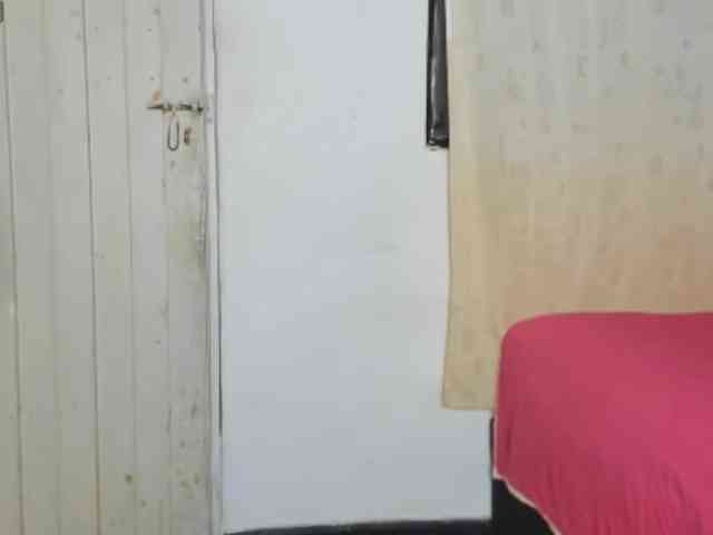LaraVelaa webcam