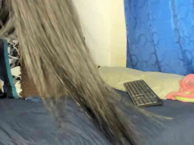 LaraVelaa webcam