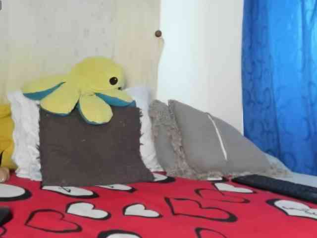 LaraVelaa webcam