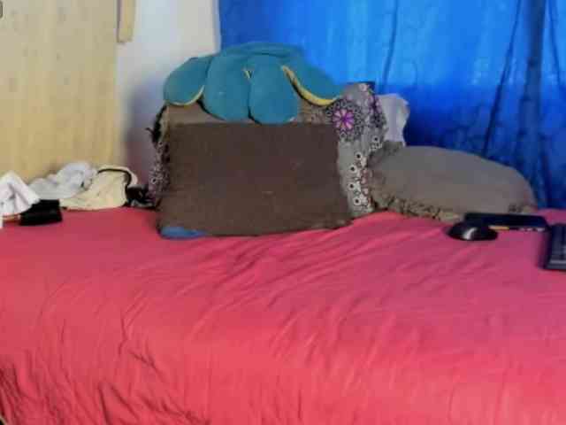 LaraVelaa webcam