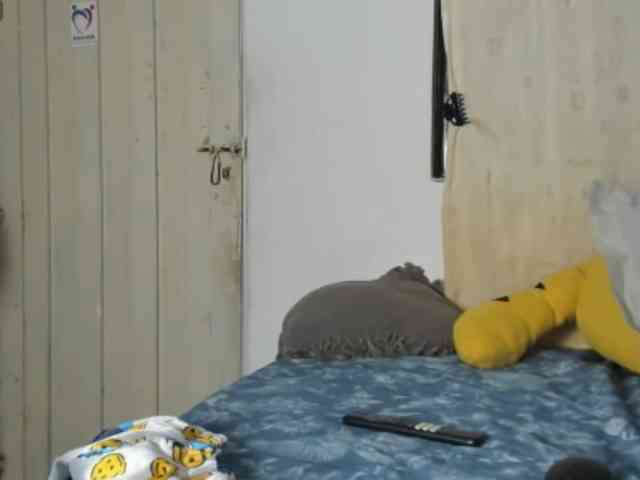 LaraVelaa webcam