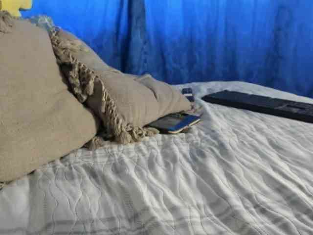 LaraVelaa webcam