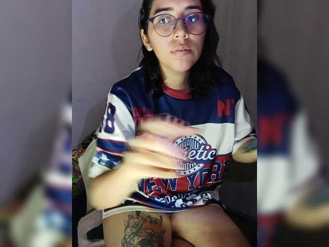 skinny333 live cam on BongaCams