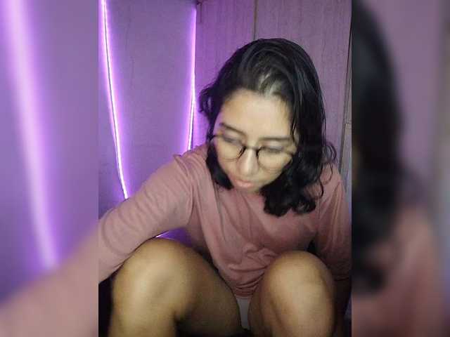 skinny333 live cam preview