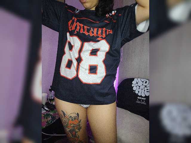 skinny333 live cam on BongaCams