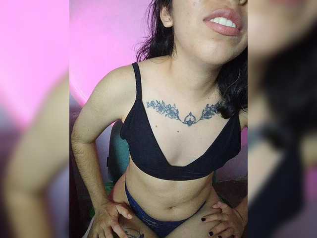skinny333 live cam on BongaCams