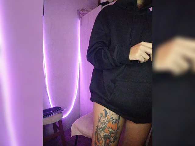 skinny333 live cam preview