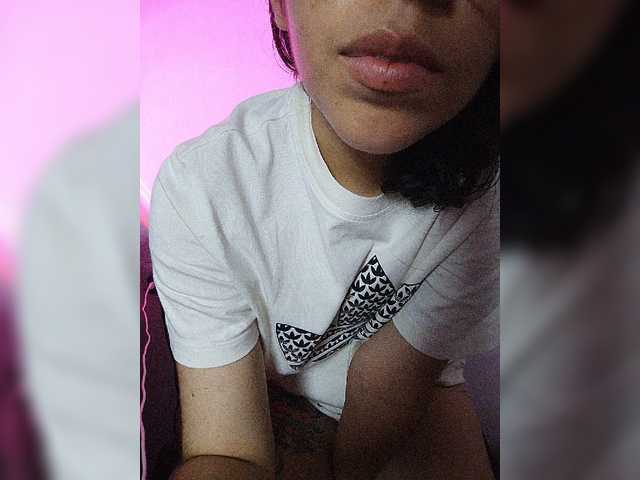 skinny333 live cam on BongaCams