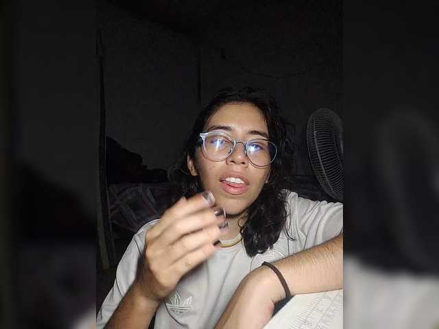 skinny333 live sex show
