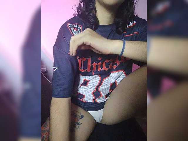 skinny333 live cam